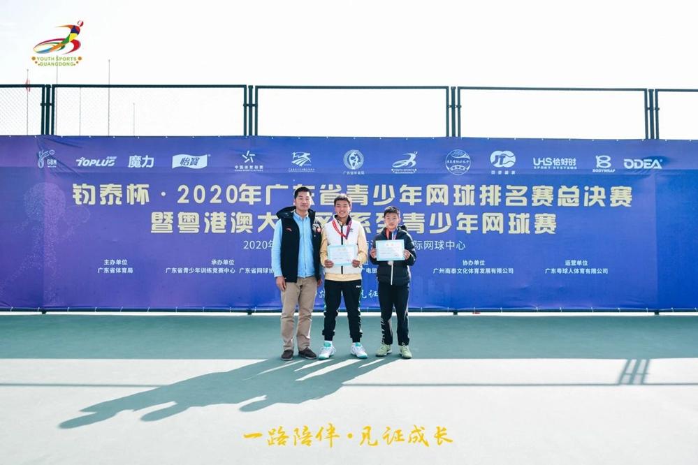 77dd6fc94ab749d49321a0b35b8128e3.jpg